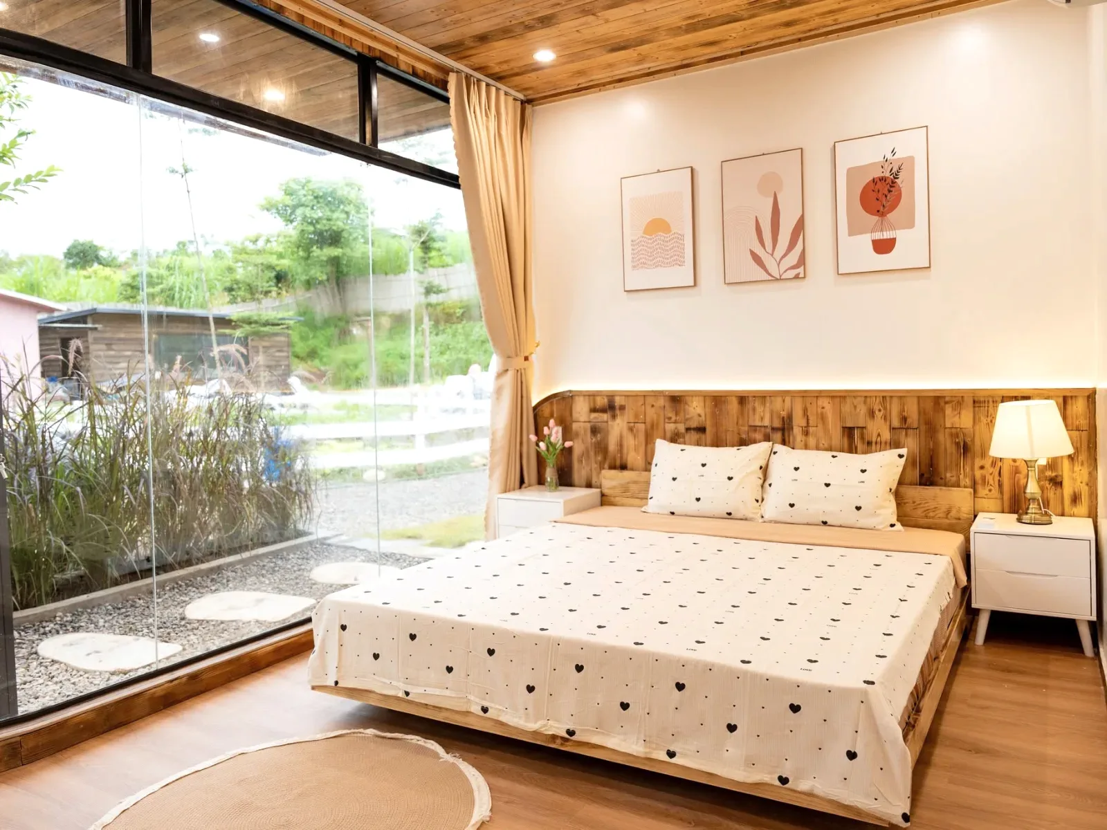 Bee Home's