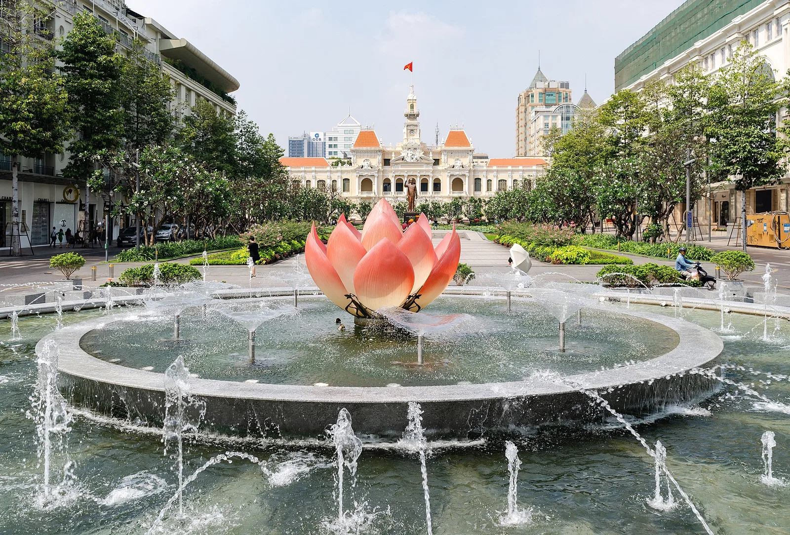 Phố đi bộ Nguyễn Huệ